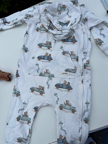 Newbie baby strampler - baby,